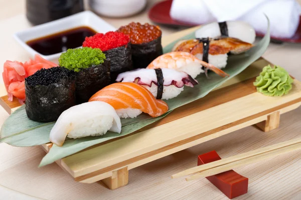 La nourriture japonaise classique — Photo