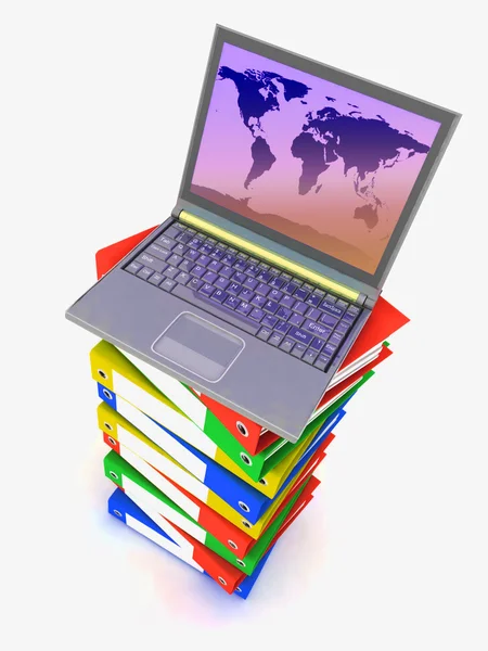 Laptop på stacken av mappar — Stockfoto