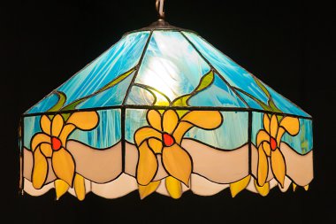 Tiffany lambası
