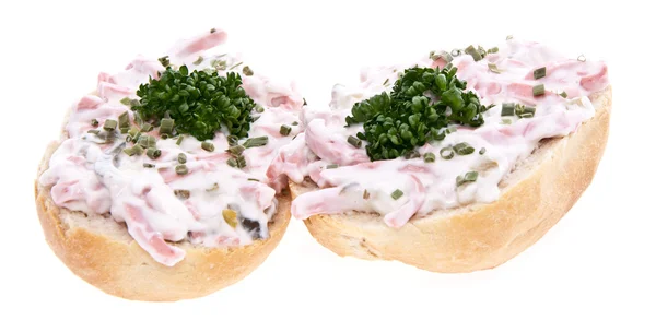 Roll elszigetelt fehér húst salátával — Stock Fotó