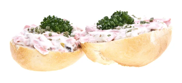흰색 절연 고기 샐러드와 롤 — 스톡 사진