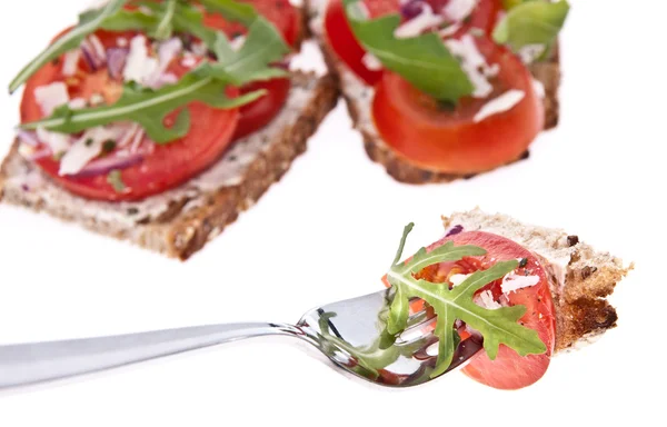 Vegetarisk tomat bröd - pjäs på en gaffel — Stockfoto
