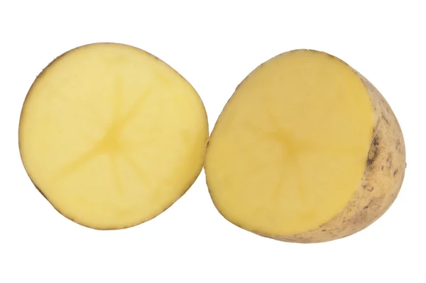 Нарезанный сырой картофель — стоковое фото