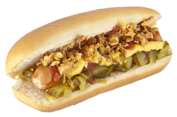 Hot dog s cibulí a okurkou — Stock fotografie