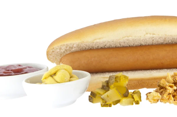 Hot Dog z sosami w miski (ścieżki przycinające) — Zdjęcie stockowe