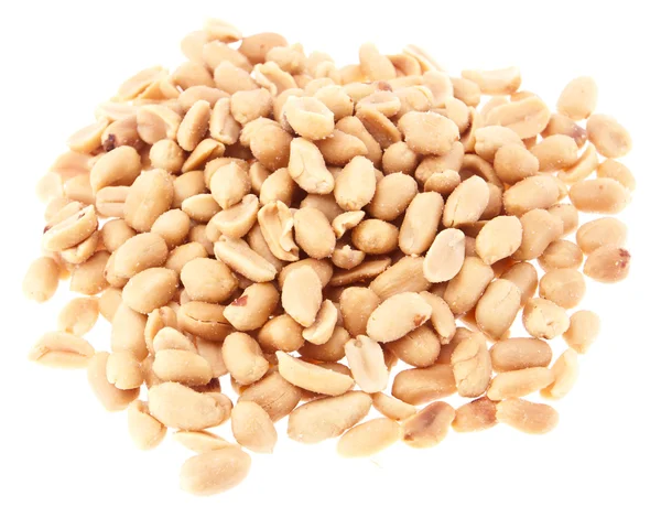 Högen av jordnötter (isolerad på vit) — Stockfoto