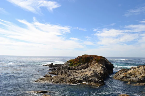 Stock image Rock on the ocean cost