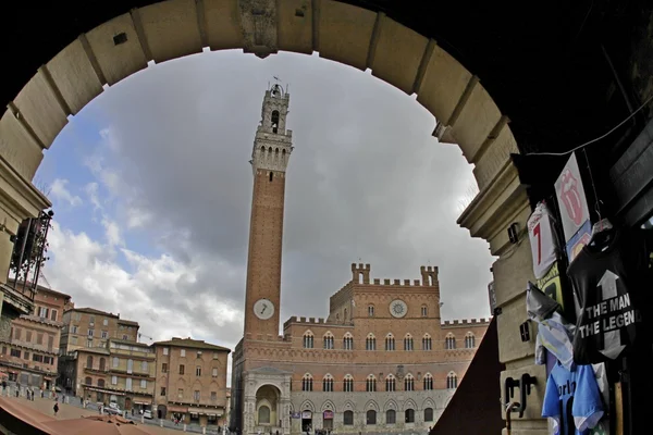 O edifício em Siena . — Fotografia de Stock