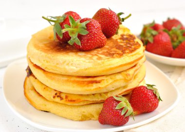 çilek ile Pancakes