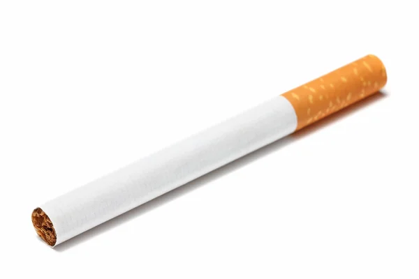 Beyaz arkaplanda sigara — Stok fotoğraf