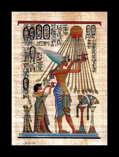 Papiro egípcio sobre fundo preto — Fotografia de Stock