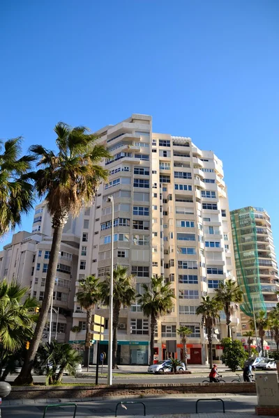 Edifício branco em Málaga — Fotografia de Stock