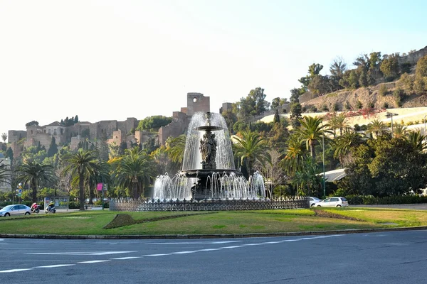 Château arabe avec fontaine de Malaga — Photo