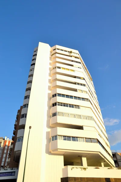 Edificio blanco en Málaga — Foto de Stock