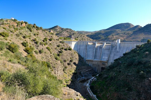 stock image A dam between the mountains