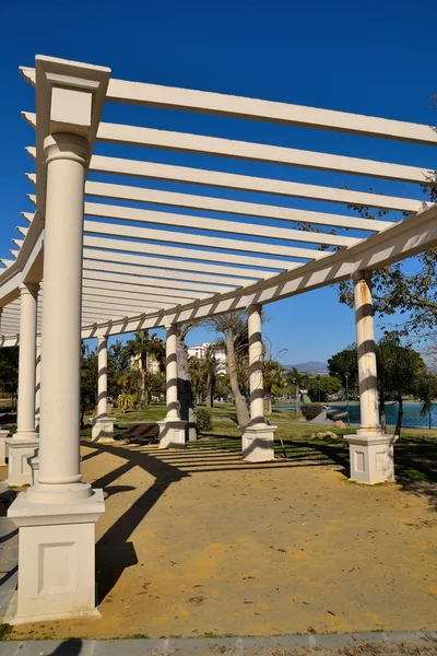 beyaz ayağı bir spiral, malaga park