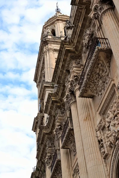 Spaanse kathedraal in de stad van jaen — Stockfoto