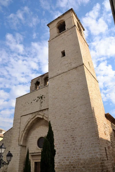 Una torre di chiesa in jaen — Foto Stock
