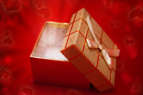 Boîte magique avec cadeau — Photo