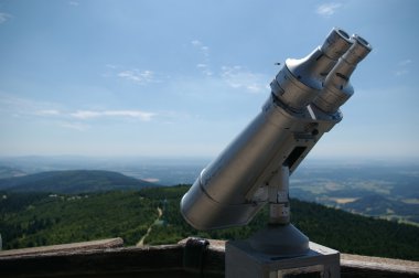 Teleskop üzerinde gözetleme kulesi