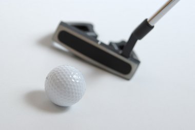 Golf sopasıyla golf topu