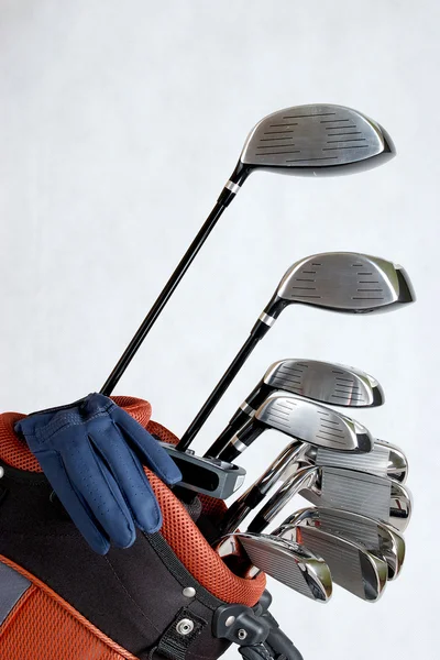 Golf clubs op wit — Stockfoto