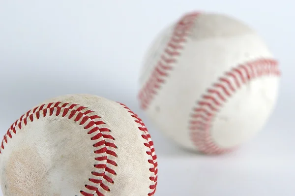 Винтажный бейсбол крупным планом — стоковое фото