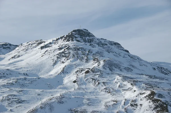 França alpes montanhas, temporada de esqui completo — Fotografia de Stock