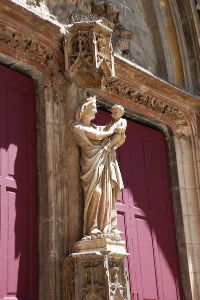 Cathedrale de Saint sauveur em aix en provence Fotos De Bancos De Imagens