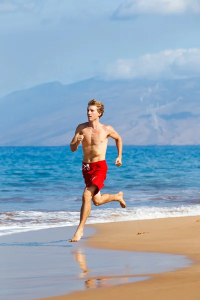 Biegacz na plaży — Zdjęcie stockowe