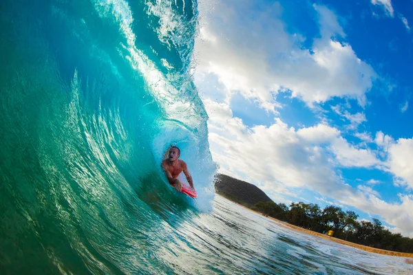 Tělo strávník surfování modrý oceán vlna — Stock fotografie
