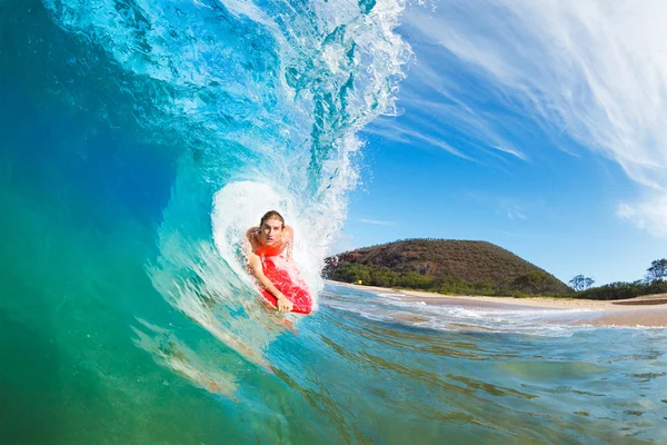 Boarder Surfing Blue Ocean Wave — стоковое фото