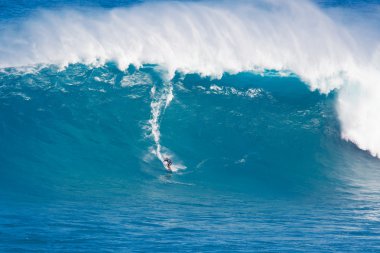 Maui, hi - 13 Mart: profesyonel sörfçü yuri soledade rides bir g