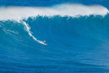 Maui, hi - 13 Mart: michel larronde rides profesyonel sörfçü bir