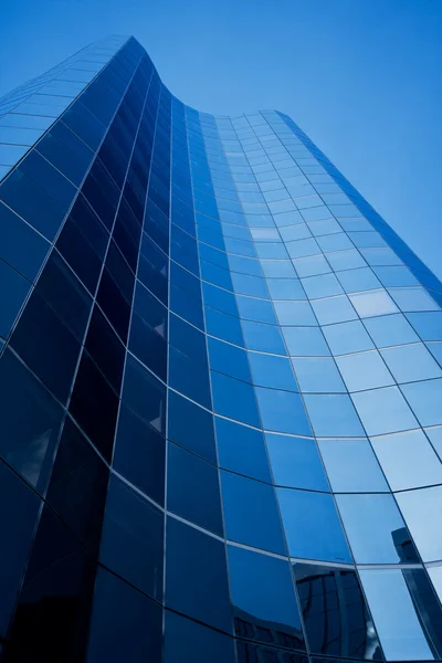 Edifícios de escritório modernos altos — Fotografia de Stock