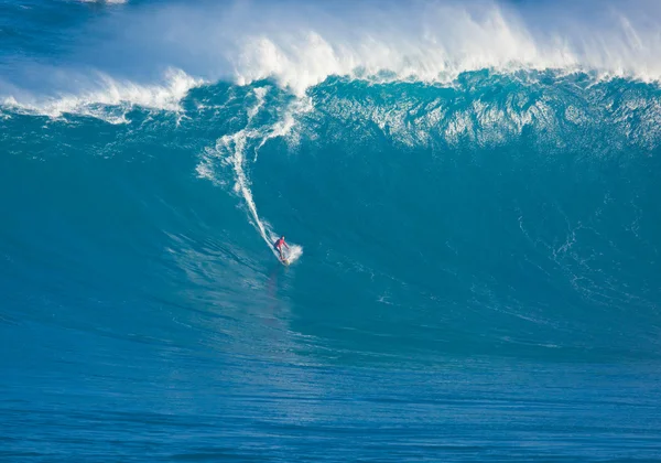 Мауї, Привіт - 13 березня: професійний серфер Франциско porcella їзди — стокове фото