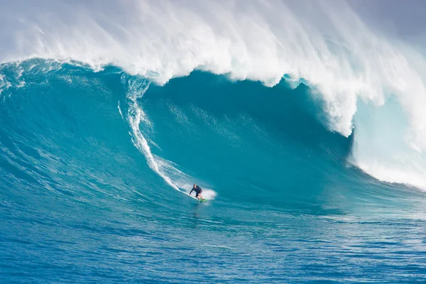 Surfer on Giant Wave — Stock Photo, Image