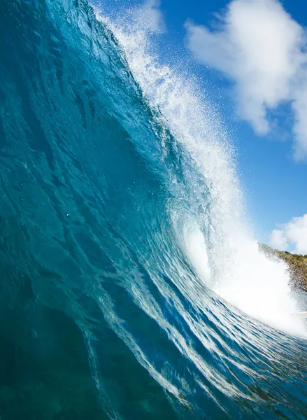 Синій океан хвилі, вид з у воді — стокове фото