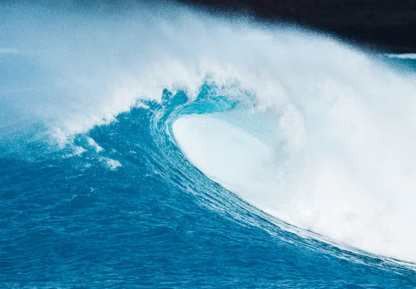 Mavi okyanus dalgası — Stok fotoğraf