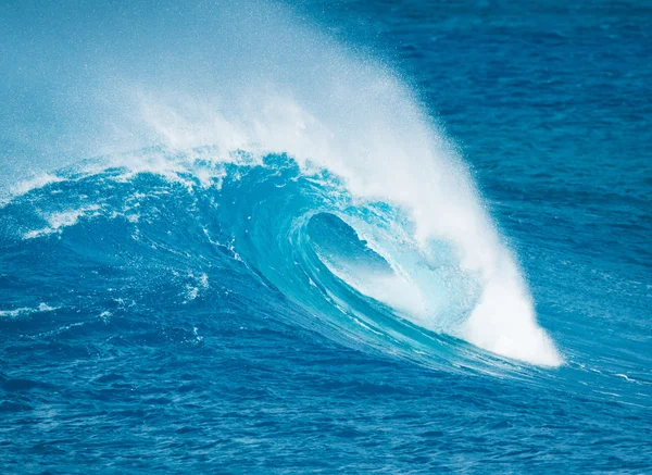 Onda azul do oceano — Fotografia de Stock