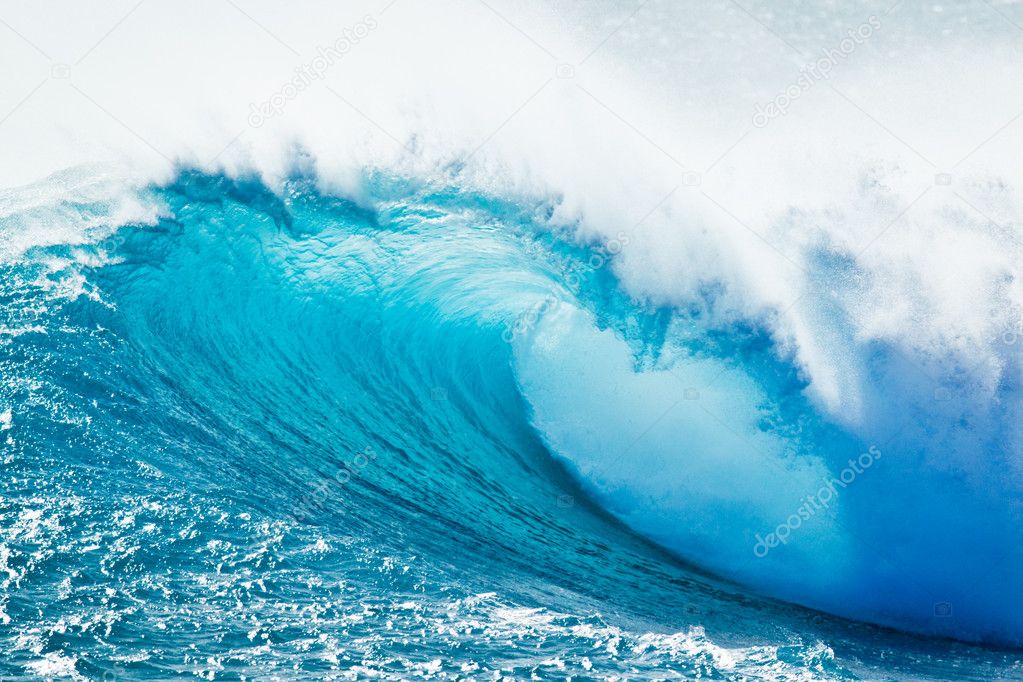 Blue Ocean Wave