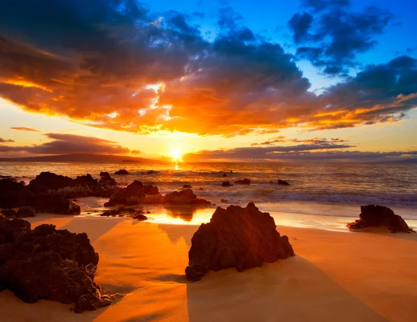 Coucher de soleil spectaculaire et vibrant à Hawaï — Photo