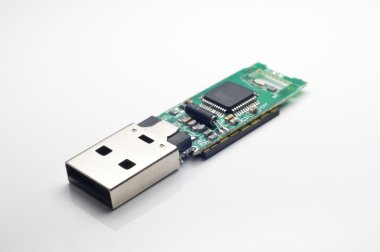 elektronik parçalar bir usb bellek