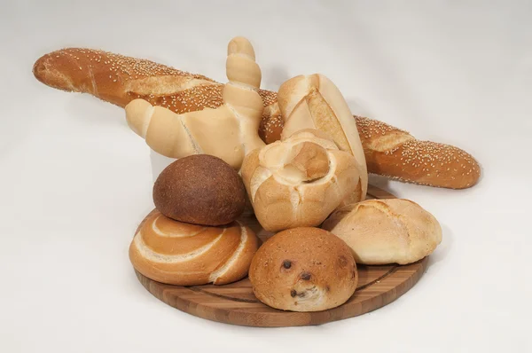 Diverse forme e varietà di pane — Foto Stock