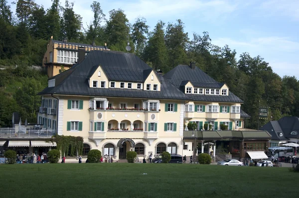 Haus in den Alpen — Stockfoto