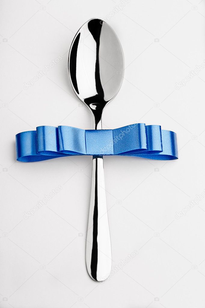 Spoon with bow