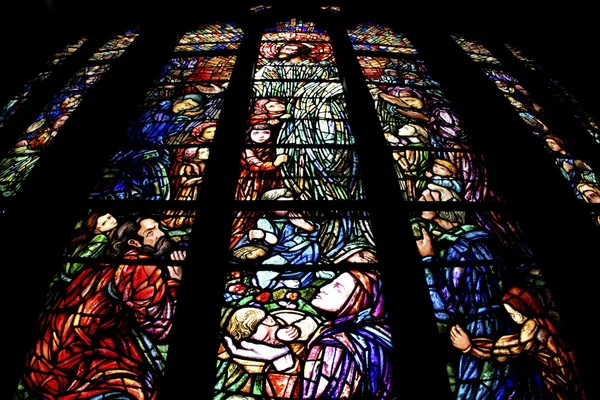 Fotografie z barevného skla v kostele — Stock fotografie