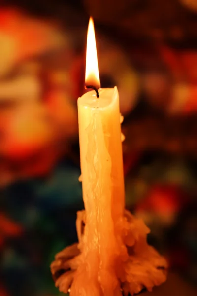 Kerze angezündet — Stockfoto