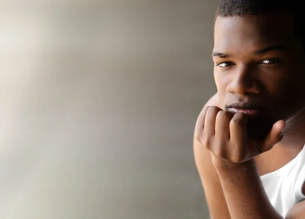 若い黒人男性 — ストック写真