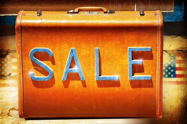 Försäljning på resväska — Stockfoto